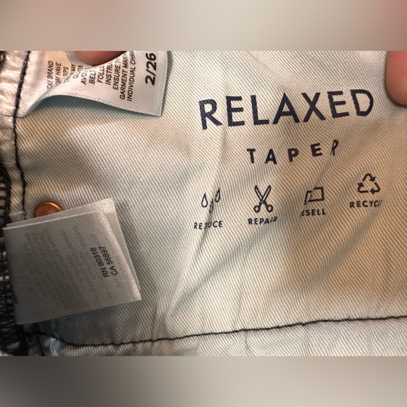NWOT Lucky Brand relaxed tapered bleach jeans US 2 - Picture 7 of 8